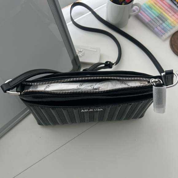 Calvin Klein Black Textured Crossbody Bag - Picture 4 of 4